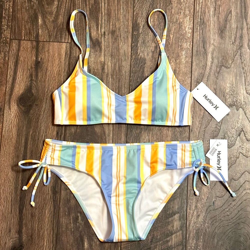 Hurley 2 piece bikini BNWT size medium - Picture 1 of 16